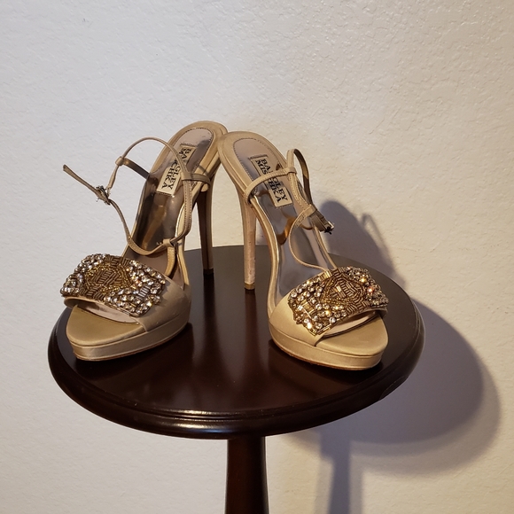 BADGLEY MISCHKA SHOES. - Picture 11 of 14
